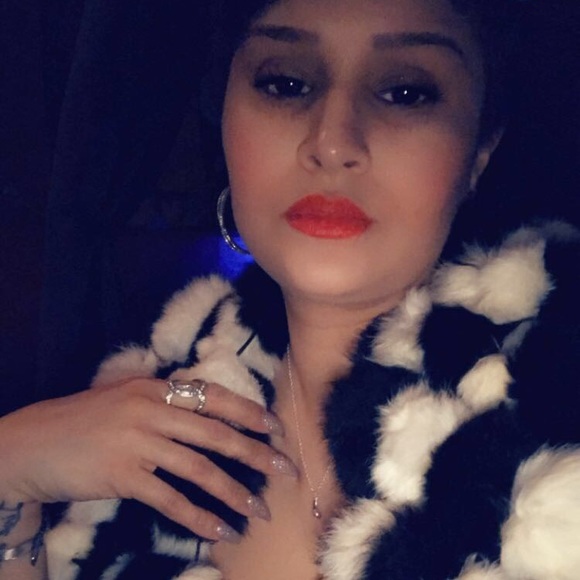 Meet your Posher, Sarailin - Picture 6 of 8